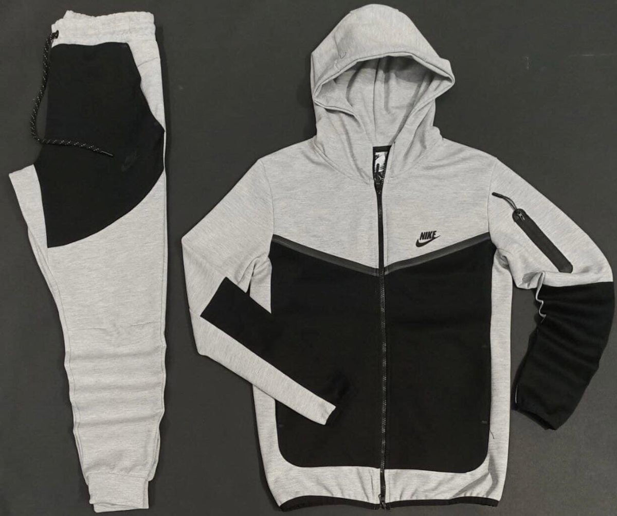 Trening Nike tech