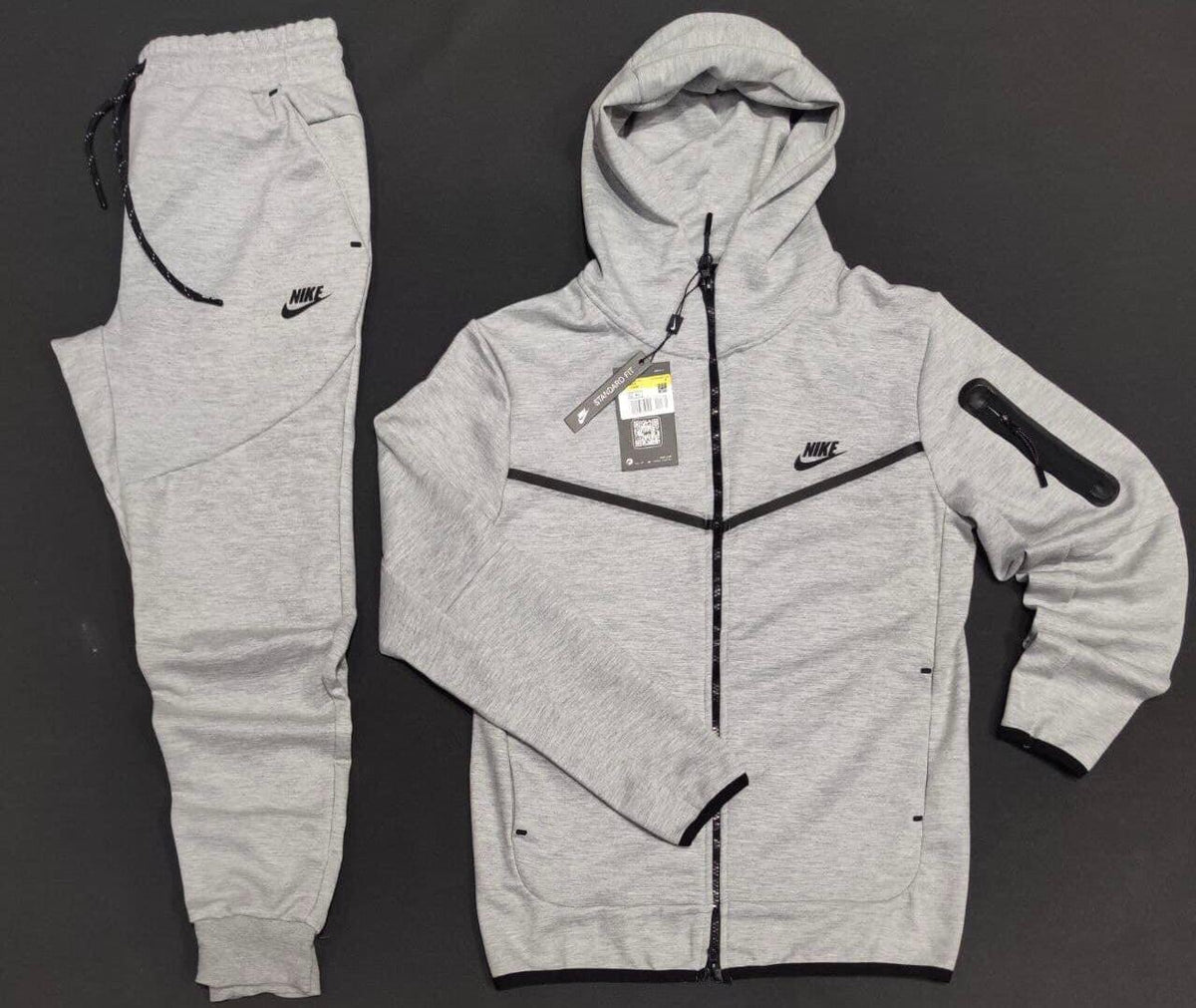 Trening Nike tech